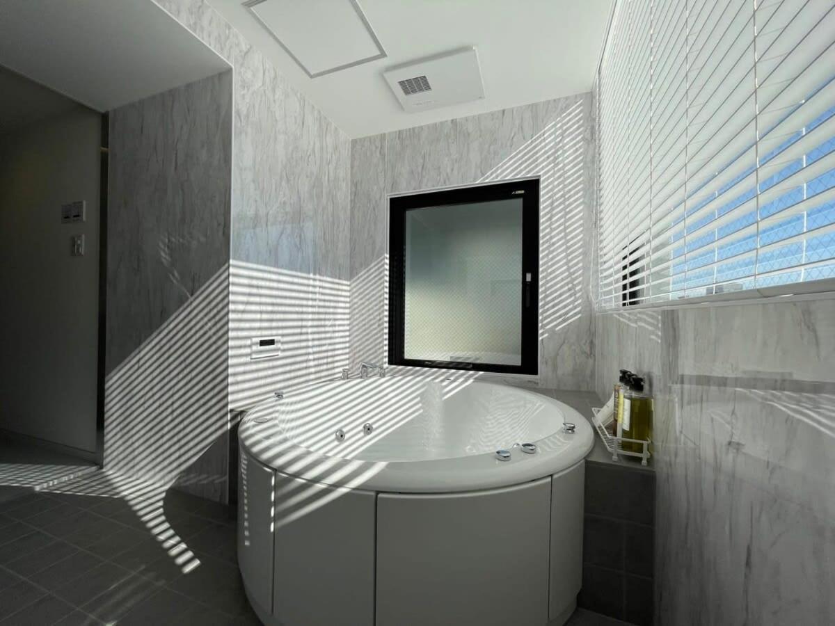 Bhotel Nekoyard - Scenic Penthouse Studio With Jacuzzi & Spacious Terrace Hiroshima Exterior photo